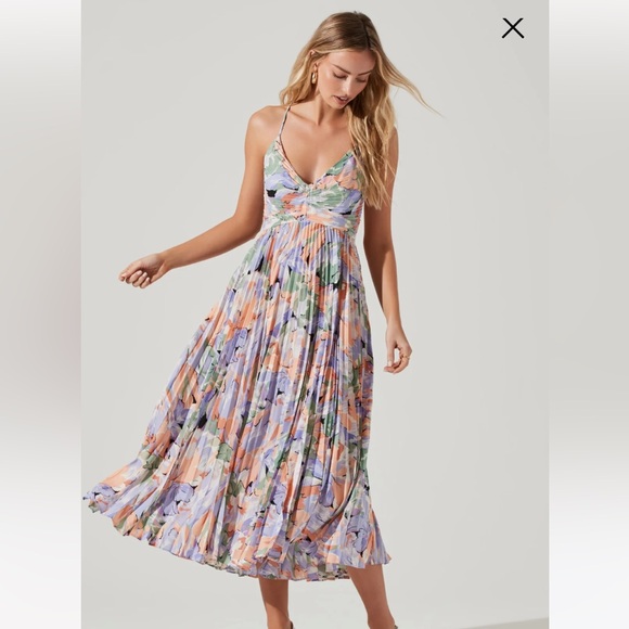 Astr Dresses & Skirts - ASTR Blythe floral midi dress